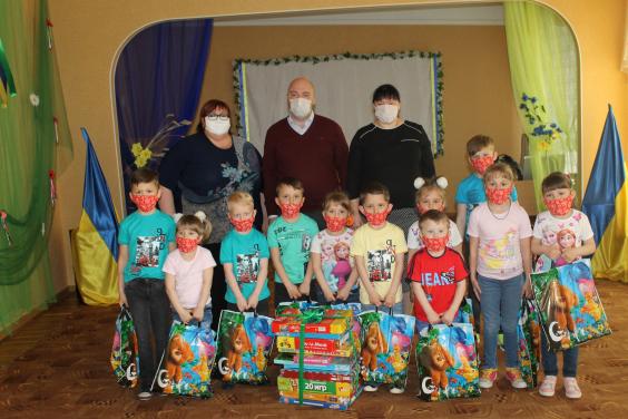 Євгеній Грицьков привітав вихованців центру «Гармонія» з Днем захисту дітей