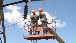 У трьох деокупованих селах Чугуївщини завершують відновлення електромереж, що були майже знищені