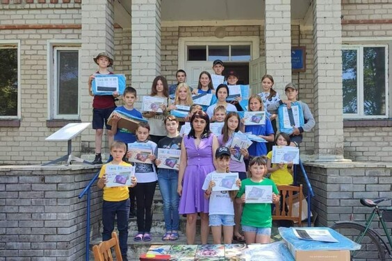 Школярі 4 громад Харківщини отримали понад 700 гаджетів