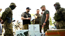 Військовослужбовцям Харківщини передали лазнево-пральний комплекс, легкові авто та «швидкі»