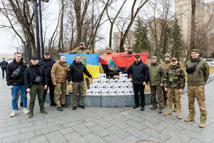 Захисникам Харківщини передали 20 дронів Mavic 3