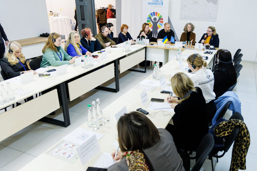 На Харківщині ООН провели консультацію з жіночими правозахисними організаціями