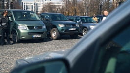 Захисникам Харківщини та ДСНС передали понад 20 автомобілів
