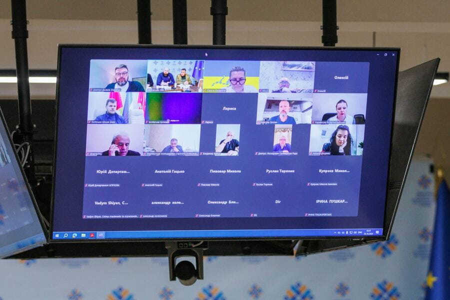 На Харківщині в межах платформи «Діалог влади та бізнесу» обговорили питання митного оформлення