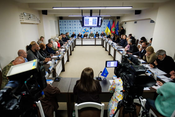 Продовжуємо вдосконалювати реабілітаційні послуги в лікарнях Харківщини для потреб наших ветеранів – Олег Синєгубов Продовжуємо вдосконалювати реабілітаційні послуги в лікарнях Харківщини для потреб наших ветеранів – Олег Синєгубов