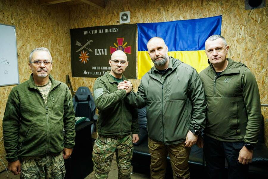 Олег Синєгубов з робочим візитом відвідав позиції 66-ї ОМБр імені Мстислава Хороброго