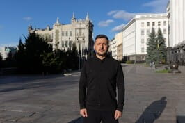 Ми бачимо та чуємо, що Росія боїться, що американці можуть дати нам «томагавки», і це сигнал, що саме такий тиск може спрацювати для миру – звернення Президента