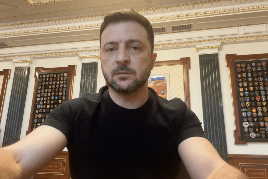 Сьогодні вже стартувала наша програма зимової підтримки, і за перші 2 години прийому заявок було вже пів мільйона заявок — звернення Президента