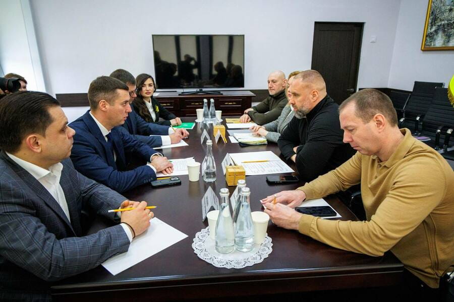 Олег Синєгубов провів робочу зустріч із Головою Державного агентства лісових ресурсів України Віктором Смалем