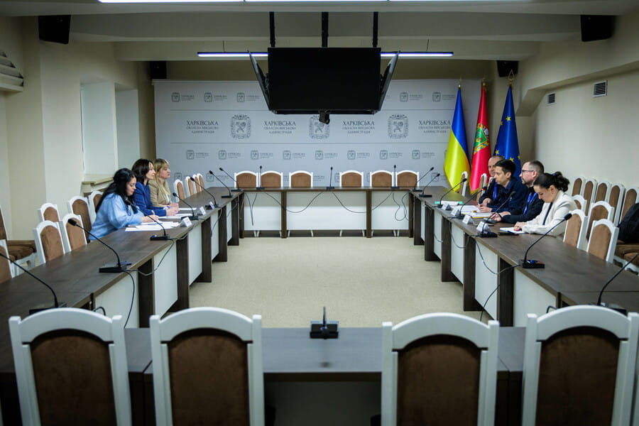 У Харківській ОВА обговорили проєкти підтримки внутрішньо переміщених осіб та постраждалих від бойових дій