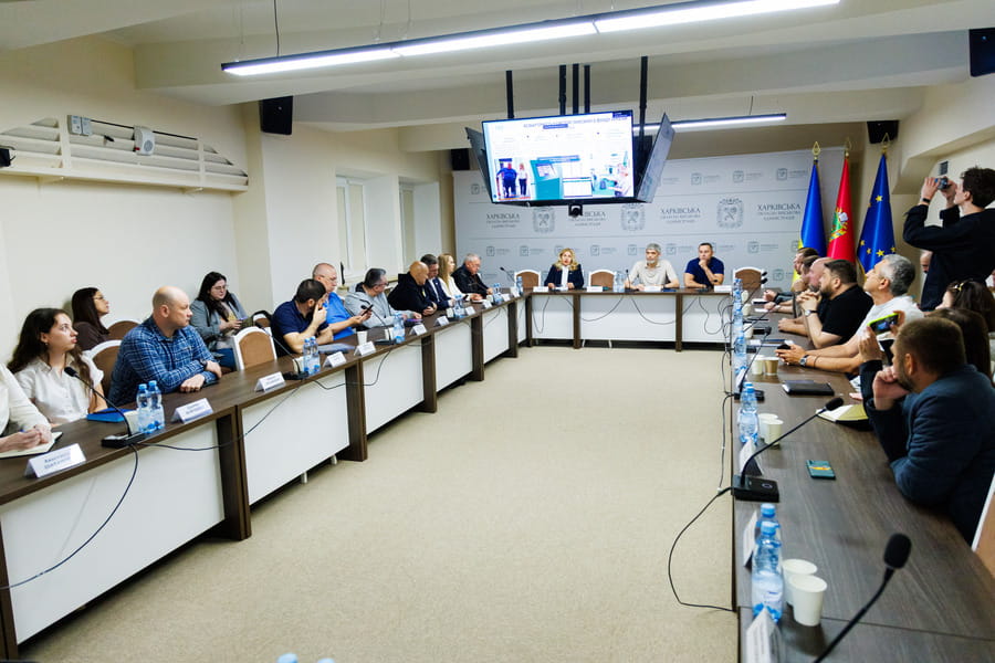 У Харківській ОВА розглянули хід реалізації політики безбар’єрності на підприємствах області