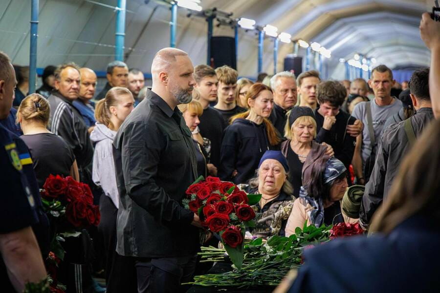 На Харківщині провели в останню путь рятувальників, які загинули під час виконання службового обов’язку
