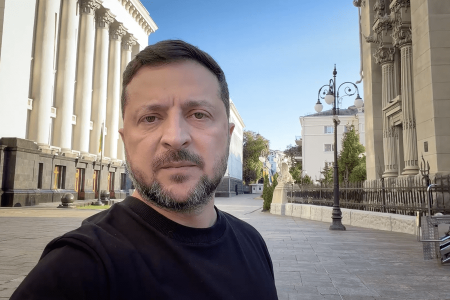 Розраховуємо, що протягом цих місяців попереду умови для достойного миру будуть наближені або силою, або дипломатією – звернення Президента