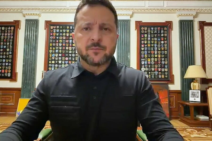 Уже є пакети в дорозі, і ще буде додатково, щоб у наших літаків було чим працювати для захисту наших міст – звернення Президента