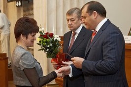 Михайло Добкін вручив державні нагороди