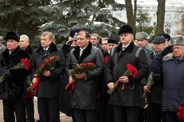 Михайло Добкін вшанував пам’ять загиблих міліціонерів