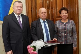 Працівники ЖКГ та сфери послуг Харківської області відзначені почесними нагородами з нагоди професійного свята