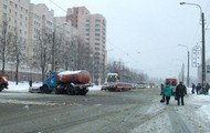 Для ліквідації наслідків снігопадів в Україні задіяно майже 6,5 тисяч одиниць спеціальної техніки