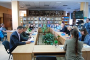В бібліотеці Короленка пройшов круглий стіл за участю журналістів із Західної України