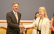 Посол Чеської Республіки подякував Юлії Світличній за допомогу у відправці восьми переселенців на лікування до Чехії