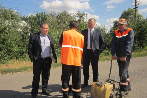На ремонт доріг Валківського району направили 300 тис. грн
