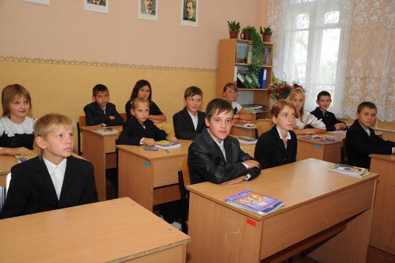 У двох школах Нововодолазького району замінили вікна