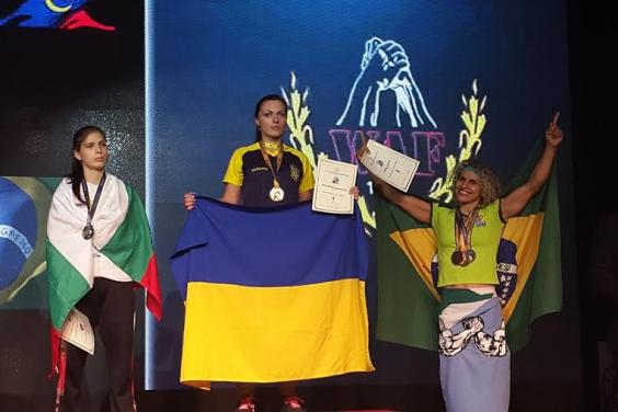 Вікторія Ілюшина стала 15-разовою чемпіонкою світу з армреслингу