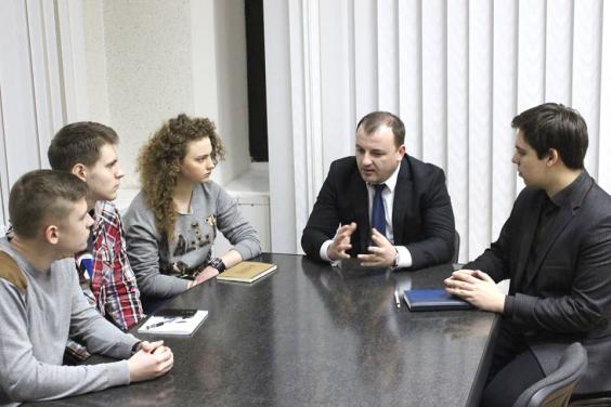 Учасники Школи лідерства голови ХОДА Ігоря Райніна розпочали стажування в департаментах облдержадміністрації