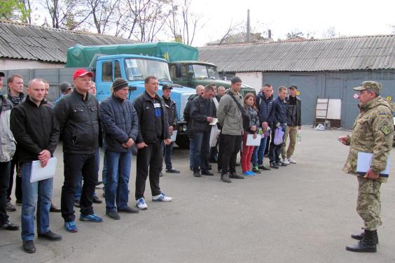 З початку року вже понад 600 мешканців Харківщини підписали армійський контракт