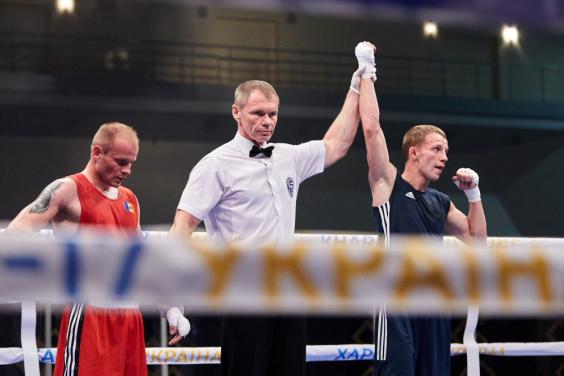Шестак та Муслімов здобули ліцензії на чемпіонат світу з боксу