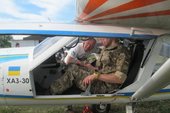 У «кожедубівців» почалася льотна практика на вітчизняних літаках ХАЗ-30