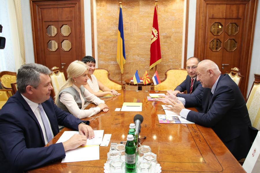 Зустріч голови ХОДА з надзвичайними і повноважними послами Республіки Сербія та Республіки Македонія в Україні