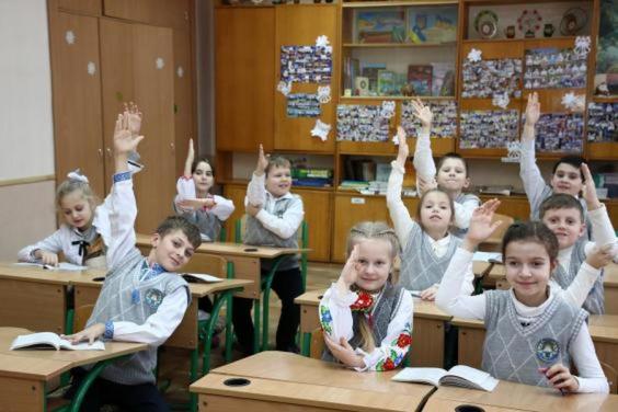 1 вересня до шкіл Харківщини підуть 24,5 тисячі першокласників
