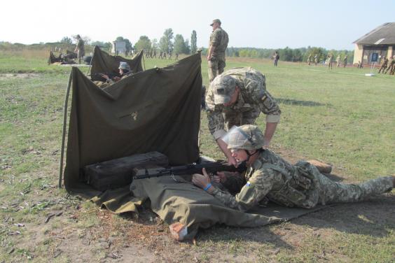 На Харківщині сотні бійців підрозділів тероборони пройшли бойові стрільби