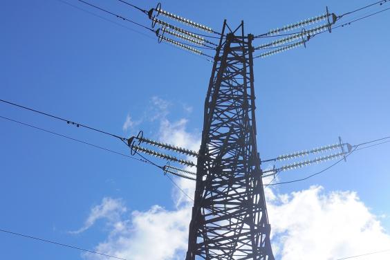 Електропостачання в області відновлюють 300 бригад обленерго