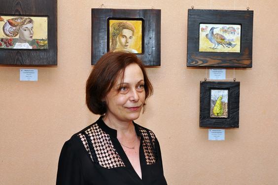 Галерея «Мистецтво Слобожанщини» запрошує на зустріч з авторкою виставки «Валіза»