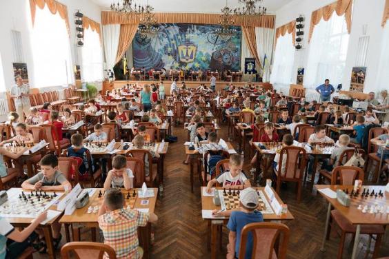 Юні шахісти успішно виступили на чемпіонаті України