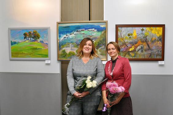 Харків'ян запрошують на зустріч з авторками виставки живопису «Подорож серцем»