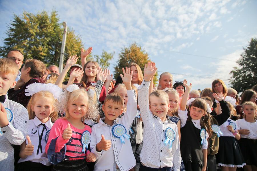 До перших класів на Харківщині пішли 25 тисяч школярів