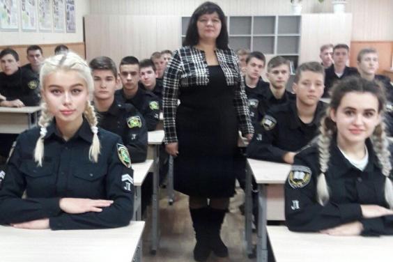Спеціалісти служби якості освіти провели круглий стіл для учнів ліцею «Правоохоронець»