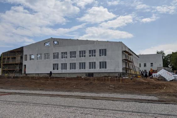 В Наталинской школе строят новый двухэтажный корпус со спортивным и актовым залами