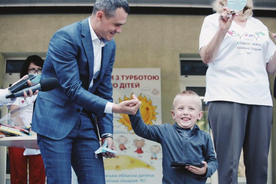 31 дитина з Харківської області отримала слухові апарати