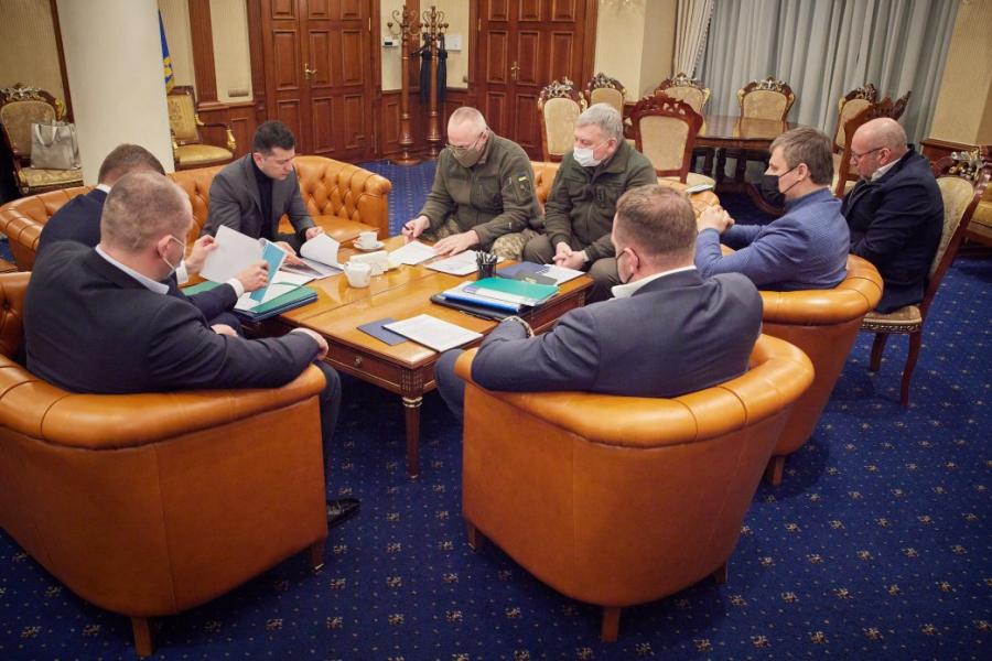 Президент дав 10 днів на встановлення винних у загибелі трьох військових на Донбасі 14 лютого