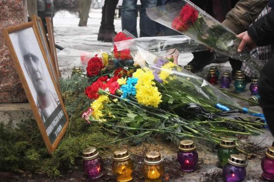 У Харкові вшанували пам'ять жертв теракту біля Палацу Спорту