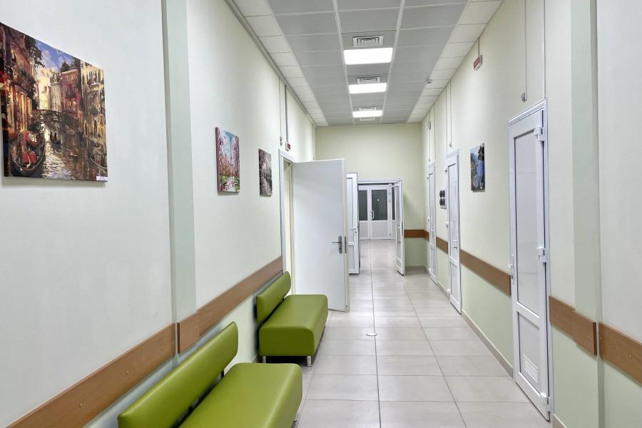 У приймальному відділенні Дергачівської районної лікарні завершують ремонт