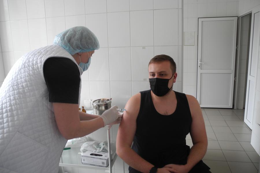 В Харьковской области прививки от COVID-19 получили 3699 человек
