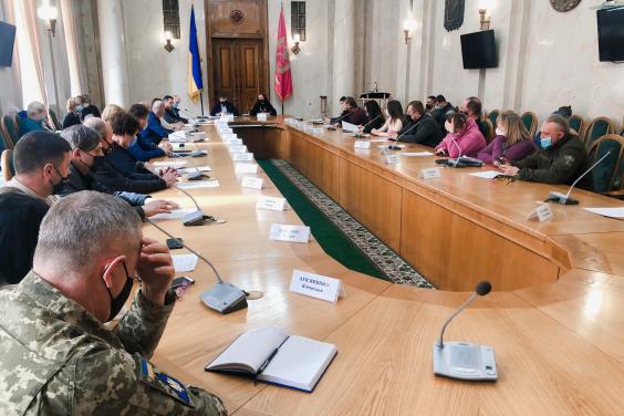 У Харківській обласній адміністрації обговорили питання національно-патріотичного виховання