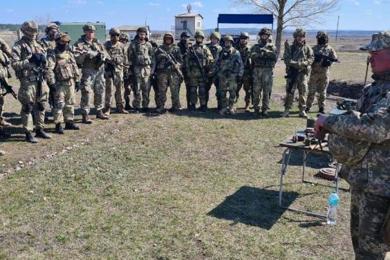 На Харьковщине прошли тренировки бойцов территориальной обороны