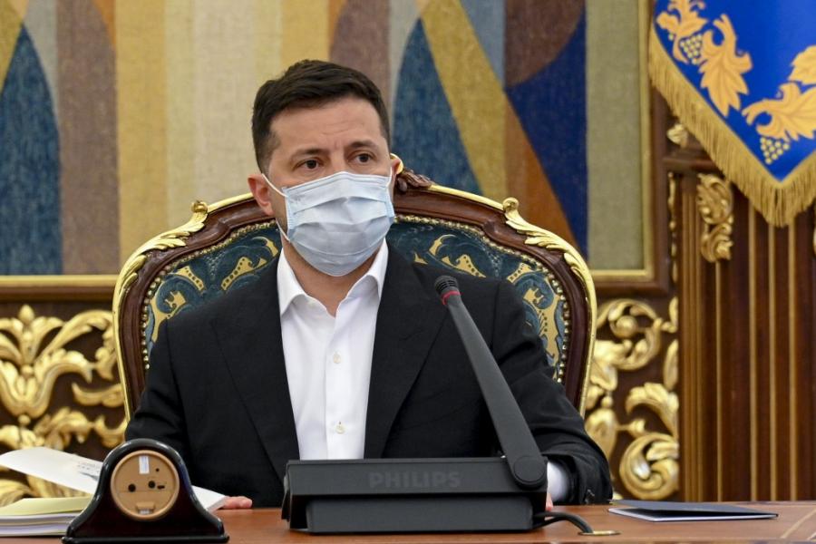 РНБО розглянула питання щодо ситуації на Донбасі, запровадження нових санкцій та розробки законопроекту про олігархів
