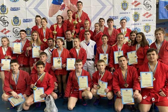 Самбісти Харківщини завоювали 15 медалей на чемпіонаті України